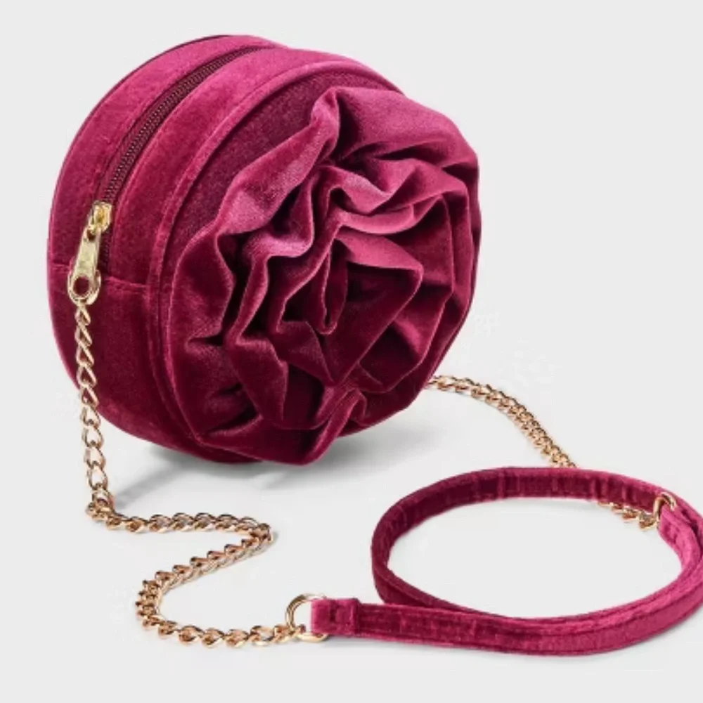 Cat & Jack‎ Girls' Velvet Crossbody Bag Red